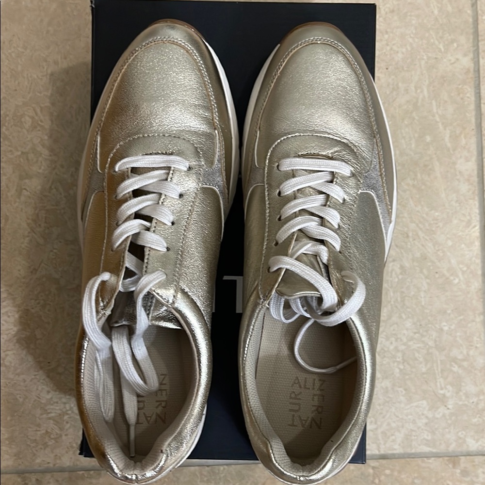 Naturalizer Women’s Shay Sneakers in Champagne Gold - Picture 3 of 10
